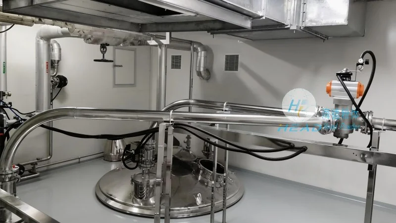 Solución de transporte neumático de partículas portadoras de alimentos de plástico