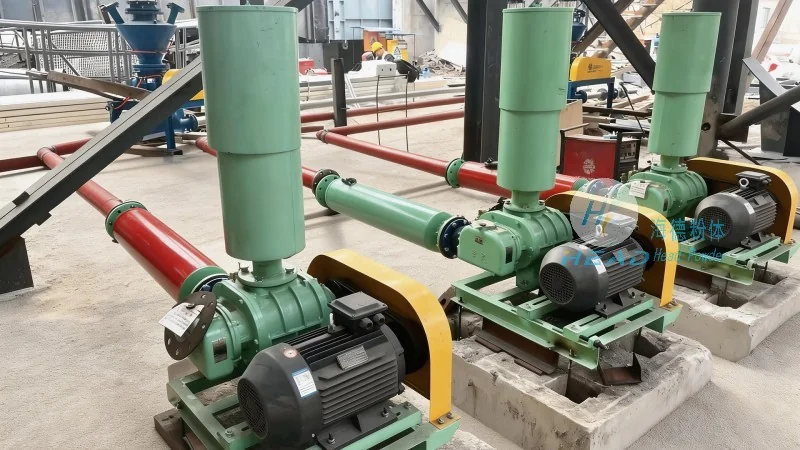 Sistema de transporte neumático para medios de filtro de polvo y relleno de soporte
